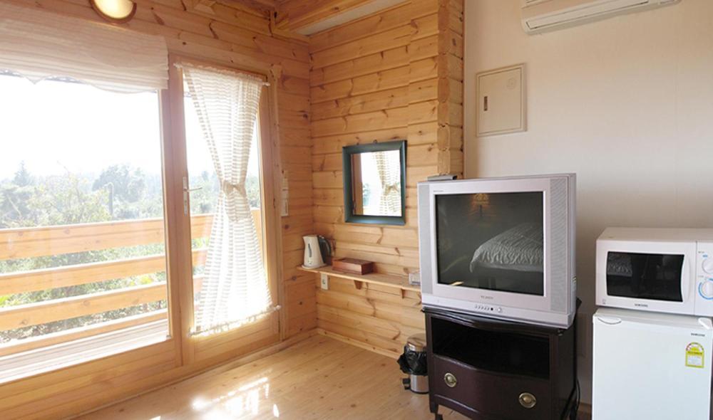 Breakfast At Tiffany'S Pension Seogwipo Quarto foto