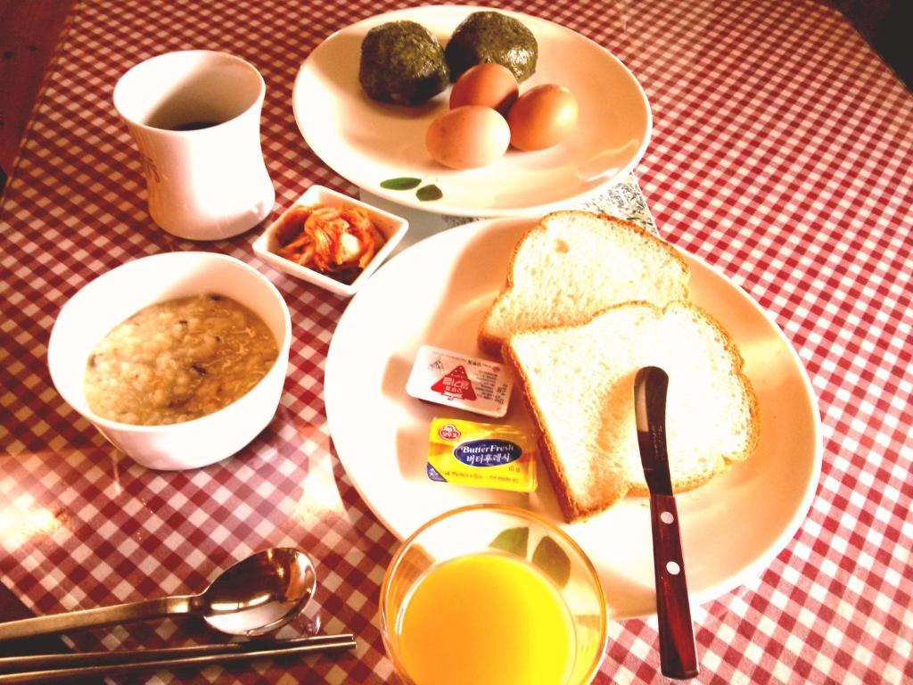 Breakfast At Tiffany'S Pension Seogwipo Quarto foto